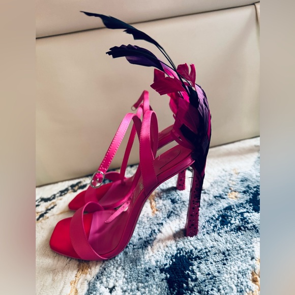 Christian Louboutin Pink Condora plume Feathered Strass Women\'s Heels pumps shoe